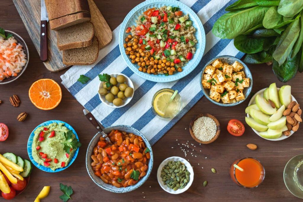 Piatti estivi di legumi e verdure