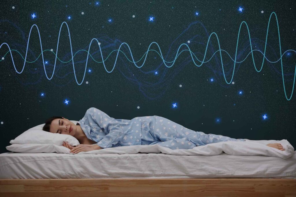 donna che dorme su uno sfondo con onde che simulano il suo sonno