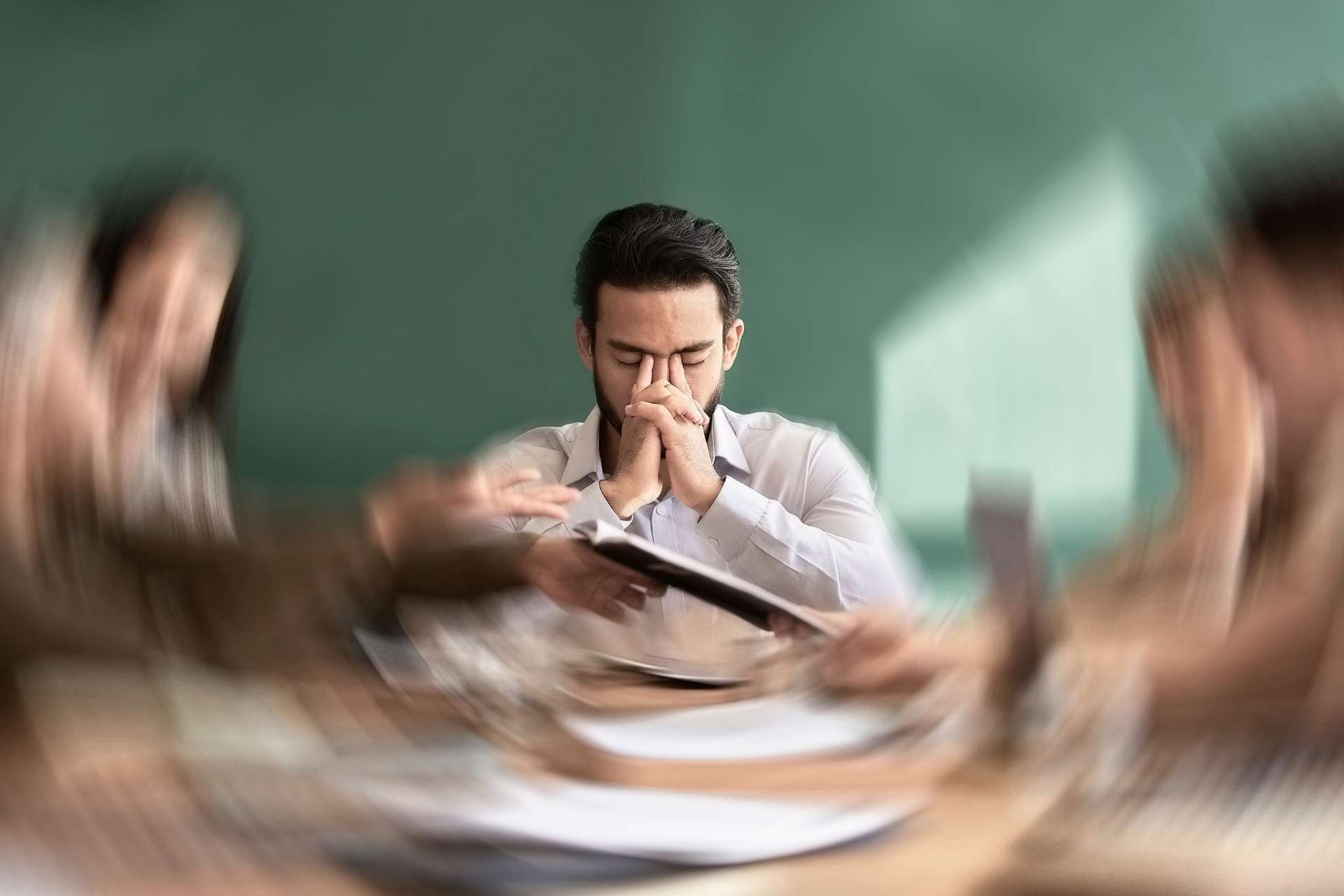 Microbiota e stress cronico: come il cervello sotto pressione cambia l’intestino